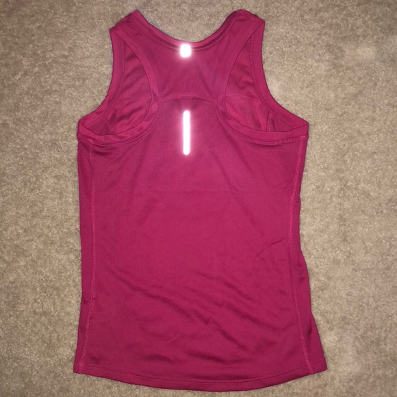 Nike athletic tank top - Picture 2 of 3